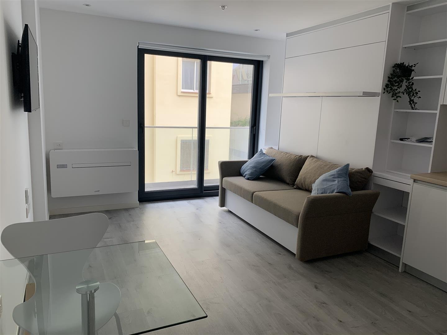 Studio Apartment