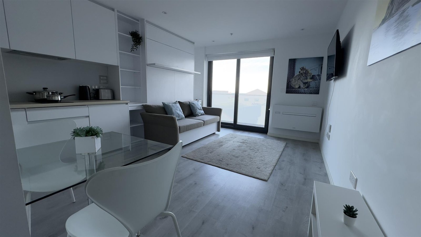 Studio Apartment
